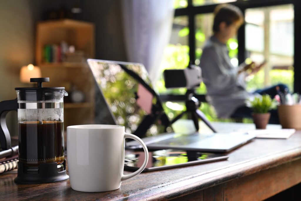Café home office: monte seu ritual de produtividade na primavera